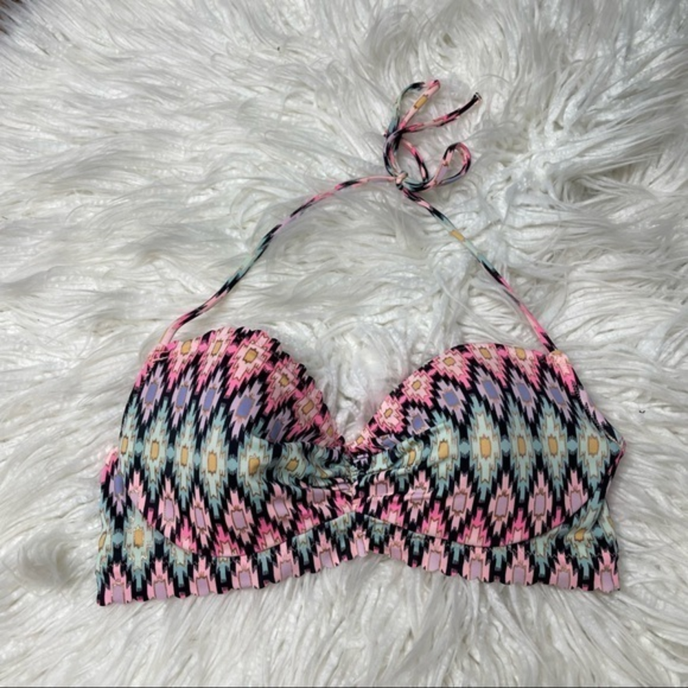 Victoria’s Secret the getaway halter bright bikini top 34C